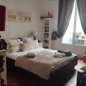 https://chambre-au-panier.fr-provencehotel.com