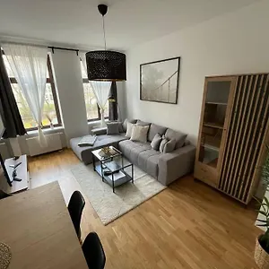 https://attraktive-altbauwohnung-im-leipziger-zentrum-1-og-links.bestleipzighotels.com